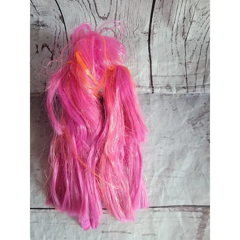 2019 MGA LOL Doll Pink & Orange Hair Roller Chick Blue Eyes No Shoes